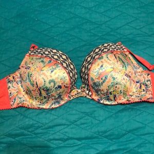 Lightly worn Victoria secret bra